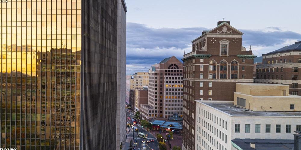 Stylized city map preview with Fragile Removals location marker